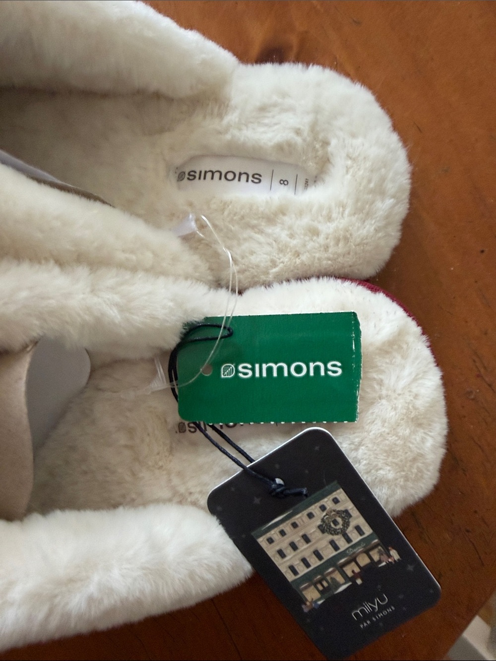 Slippers - Picture 4 of 5